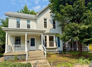 Building Photo - 507 Livingston Ave NE