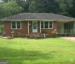 Building Photo - 220 Kelly Dr