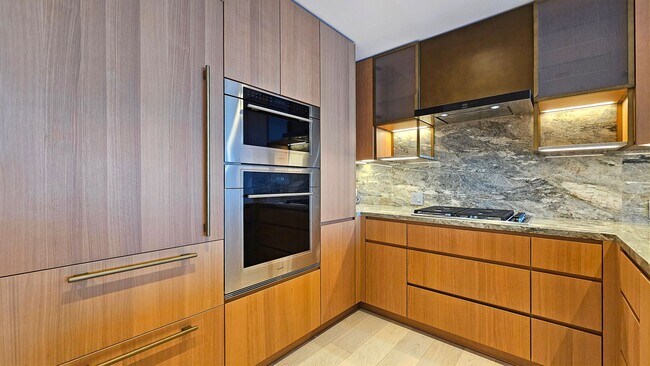 Foto del edificio - Victoria Place Furnished 1bdrm/1ba/1pkg