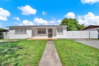 Building Photo - 20200 SW 117th Ave