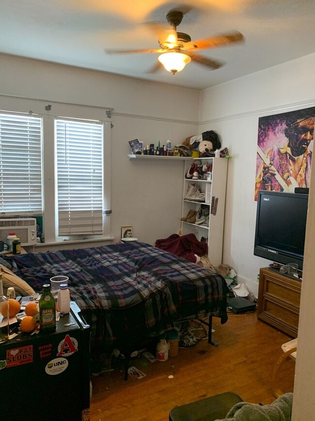 Building Photo - PRE-LEASING FOR JUNE