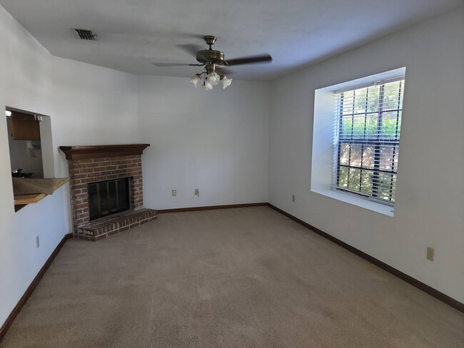 Building Photo - 2171 Victory Garden Ln