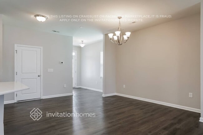 Building Photo - 1801 Birdhouse Ln