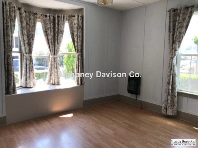 Foto del edificio - 260 Cinnabar Ave