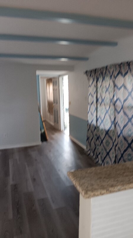 Foto del edificio - 4038 Joy Rd