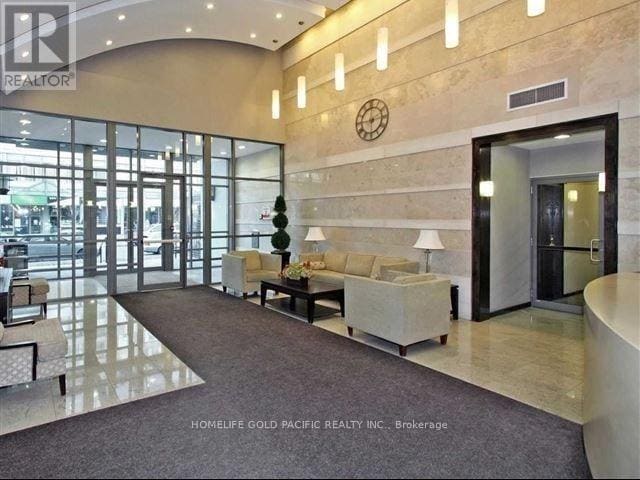 Photo du bâtiment - 18 Spring Garden Ave