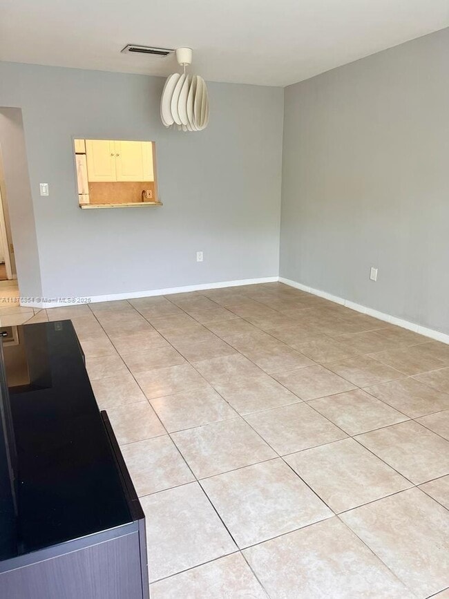 Building Photo - 7820 NE Bayshore Ct