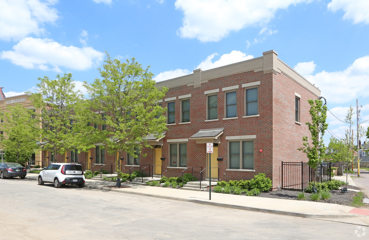 Primary Photo - Columbus Scholar House