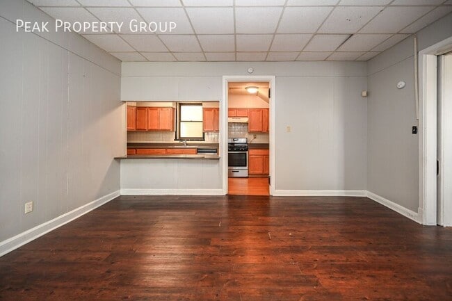 Building Photo - 2431 Ohio Ave