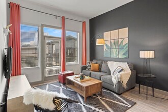 Building Photo - 555 N College Ave