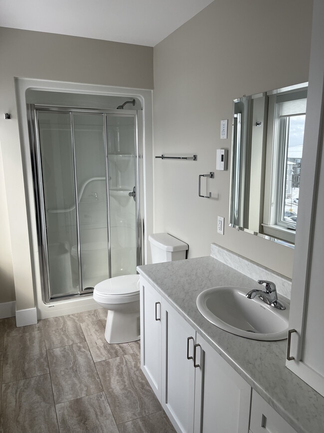 Building Photo - Hillside Park