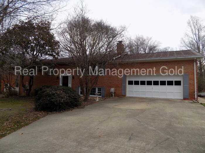 Primary Photo - 44603 Joy Chapel Rd