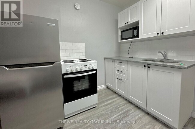 Photo du bâtiment - 91-391 Thames St S