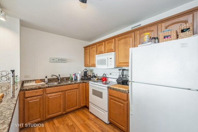 Foto del edificio - 1636 N Wells St