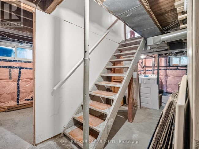 Building Photo - 1019 Niagara St