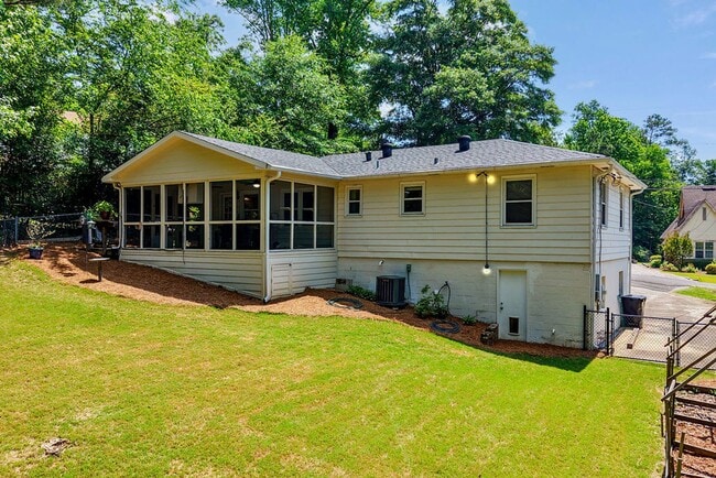 Building Photo - 4012 N Cahaba Dr