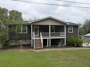 Building Photo - 9233 Snow Hill Rd