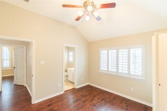 Building Photo - 2026 Arbor Cove