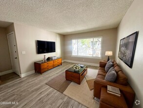 Building Photo - 2410 Bolker Dr