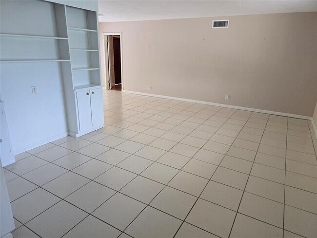 Foto del edificio - 425 NW 24th St