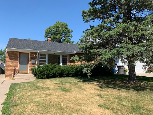 Building Photo - 5832 Saint Johns Ave