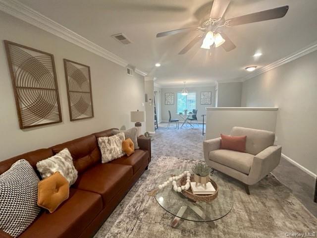 Foto del edificio - 1 Country Club Dr