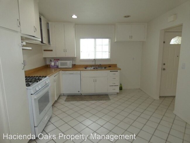 Building Photo - 4 br, 2 bath House - 1332 E. Rice Ranch Road