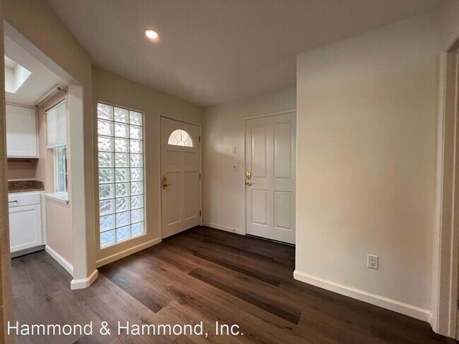 Foto del edificio - 2 br, 2.5 bath House - 17740 Merridy St. #22