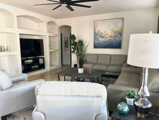 Foto del edificio - Cozy Home in Goodyear w/ Pool and Patio |5...