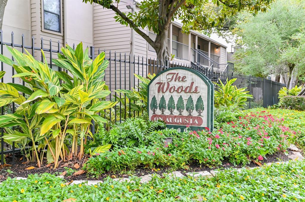 Foto principal - 1100 Augusta Dr