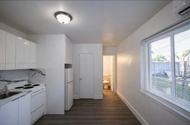 Foto del edificio - 5305 Biscayne Blvd