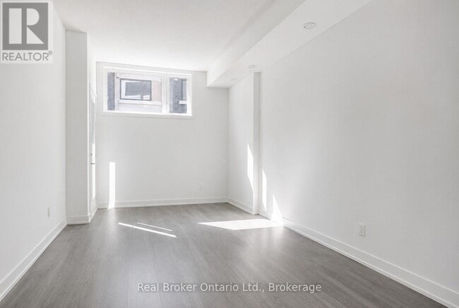 Building Photo - 1135 Cooke Blvd.