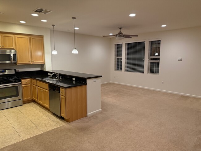 Foto del edificio - 132 Selby Lane