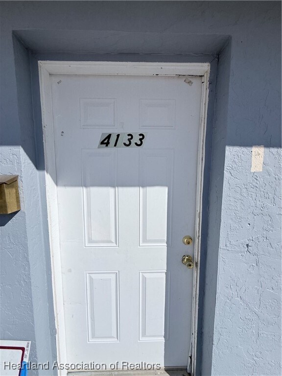 Foto del edificio - 4131 Commercial Dr