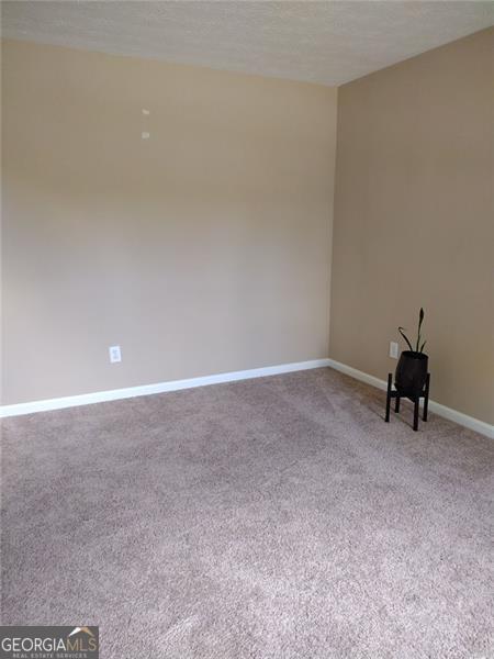 Foto del edificio - 2588 Rainmaker Dr