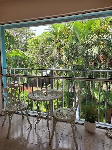 Foto del edificio - 509 Hibiscus Ave