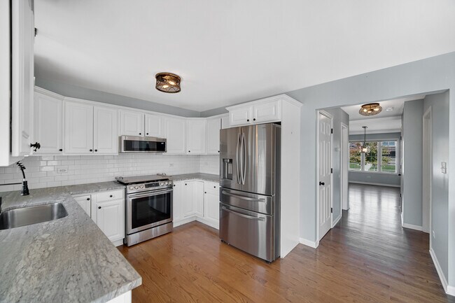 Building Photo - 310 Cornwall Cir