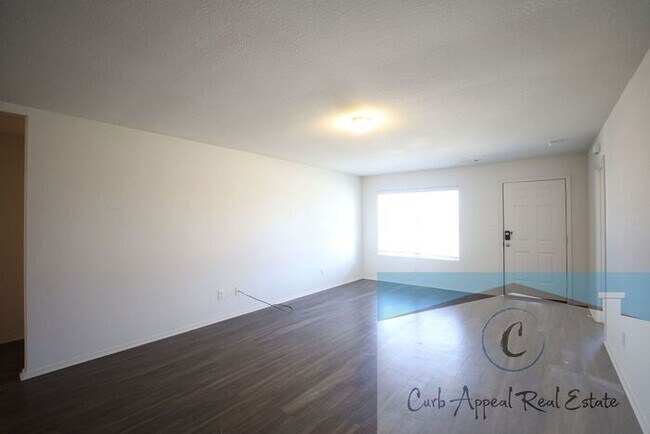 Building Photo - Spacious 4 bed, 2 bath home - Nettleton