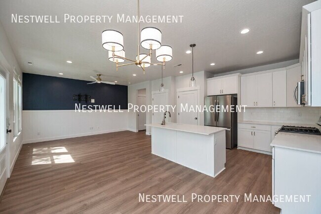 Building Photo - 6402 W Sugarcane Dr