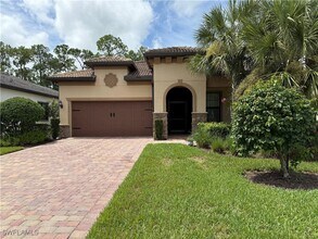 Building Photo - 9432 Purple Martin Ct