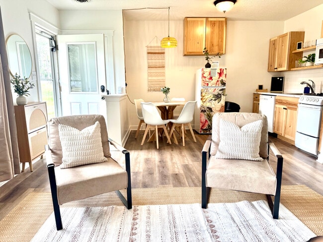 Foto del edificio - 1217 McKinley Ave