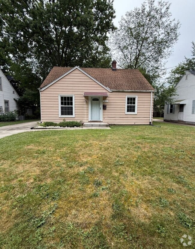 Building Photo - 811 Caddo Ave