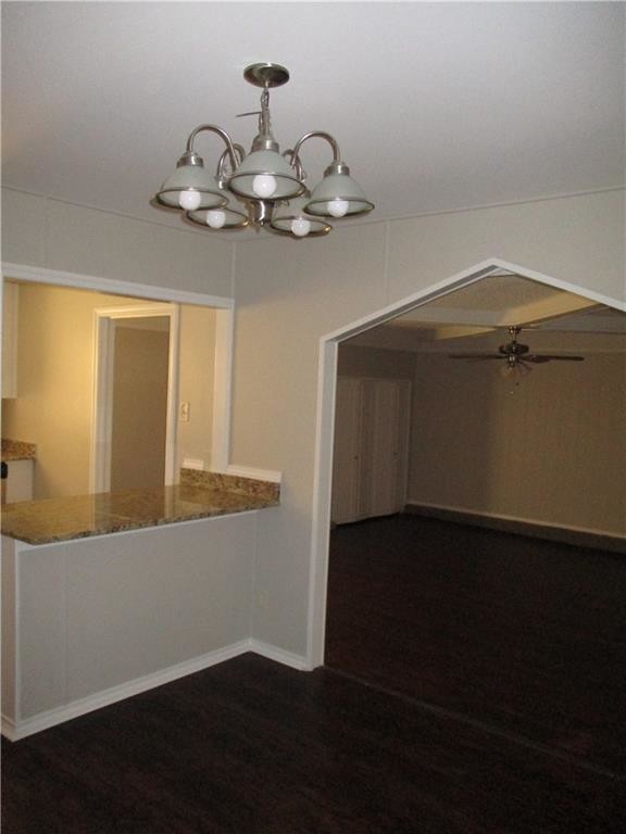 Foto del edificio - 4211 Summit Ridge Dr