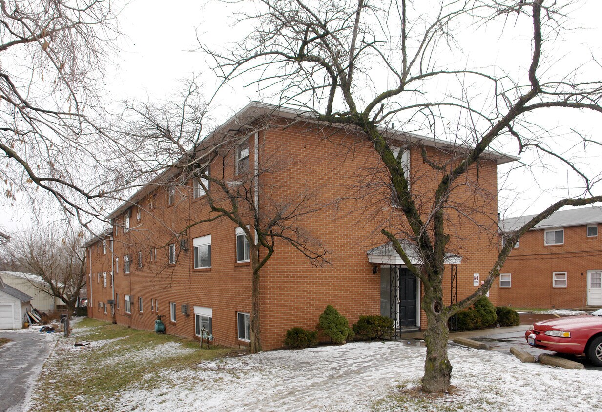 Foto del edificio - 800 Brown Rd