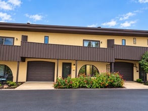 Building Photo - 407 S Thompson Ave
