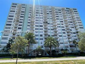 Building Photo - 2100 Sans Souci Blvd