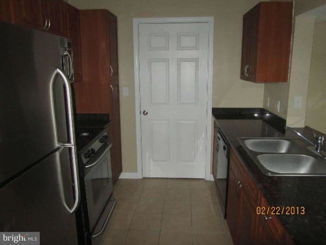 Building Photo - 12913 Centre Park Cir