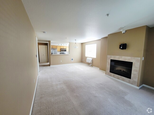 Building Photo - 780 NW 185th Ave
