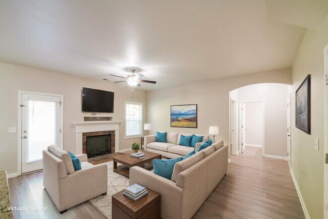 Building Photo - 149 Lindsey Dr