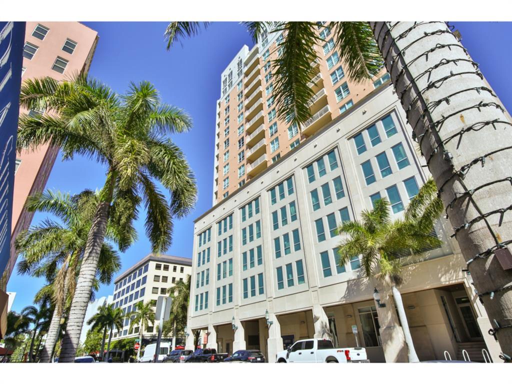 1350 Main St Unit 204, Sarasota, FL 34236 Condo for Rent in Sarasota